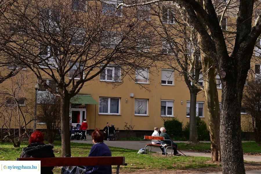Márciusi tavasz a Jósavárosban 2024