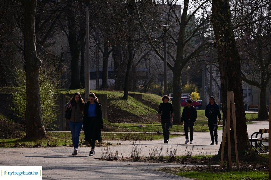 Márciusi tavasz a Jósavárosban 2024