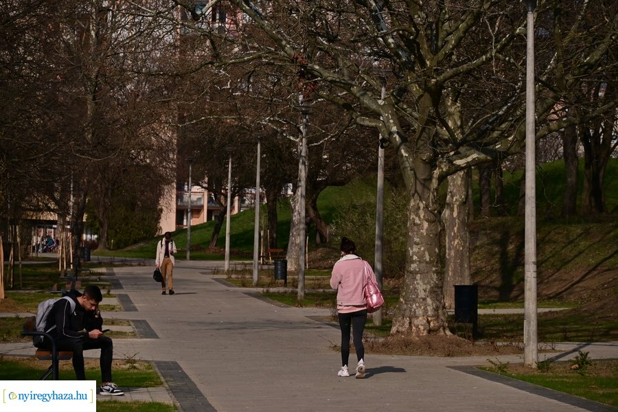 Márciusi tavasz a Jósavárosban 2024