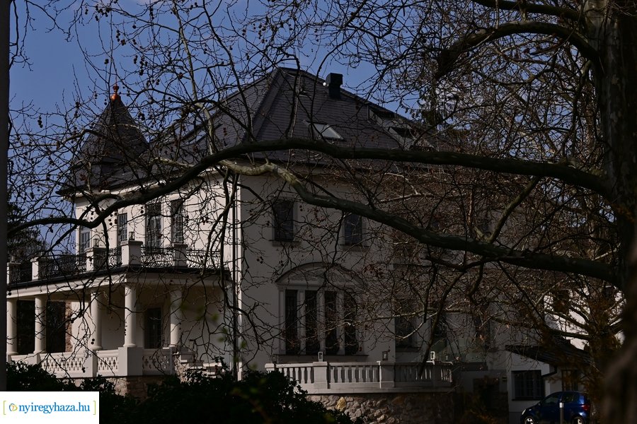 Márciusi tavasz a Jósavárosban 2024