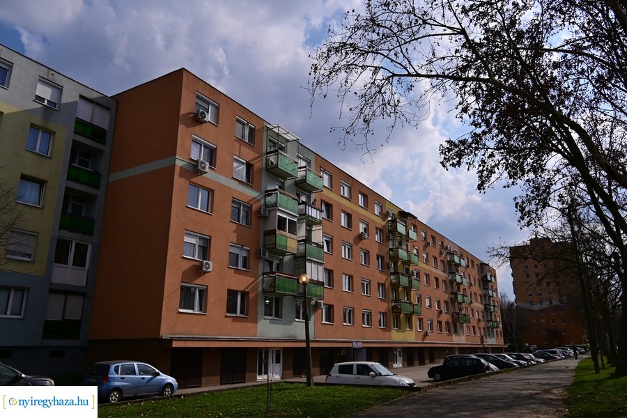 Márciusi tavasz a Jósavárosban 2024