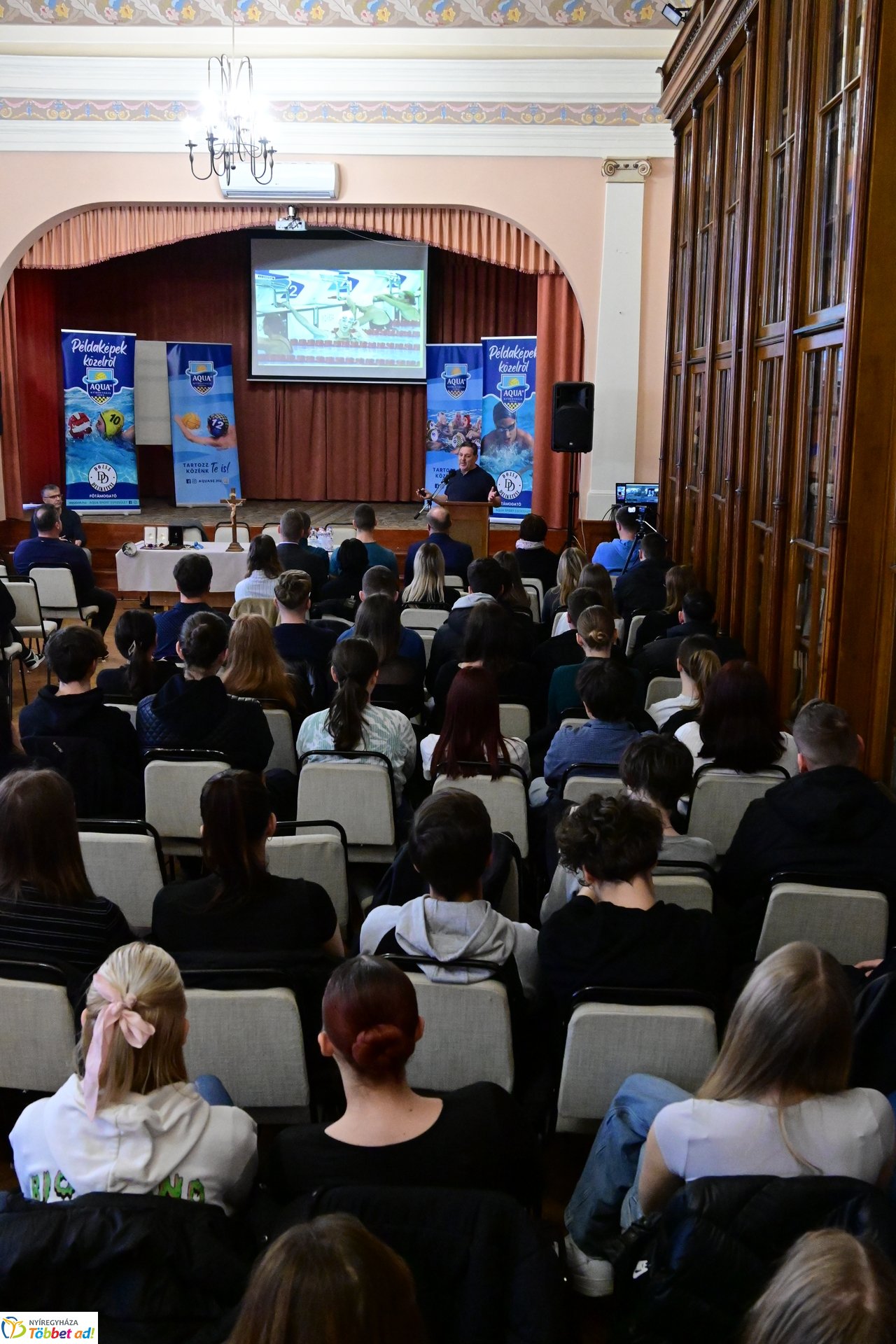 Martinek János olimpikon a Kossuth Lajos gimnáziumban