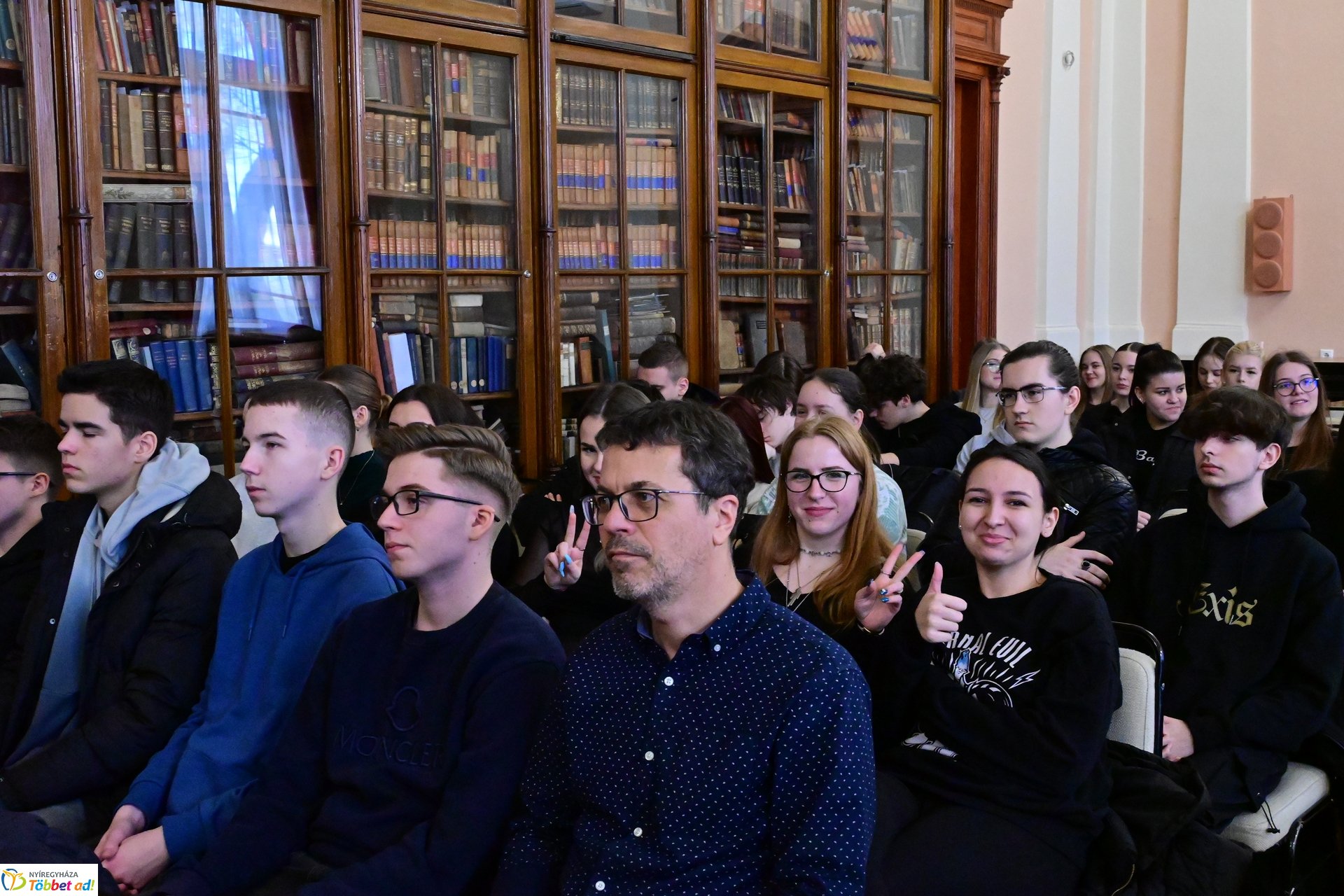 Martinek János olimpikon a Kossuth Lajos gimnáziumban