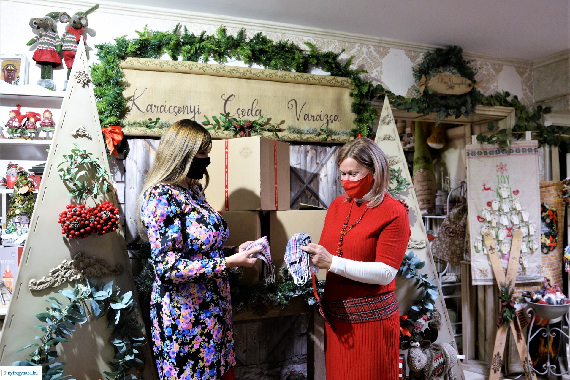 Maszk adomány átadása a Nyíregyházi Család- és Gyermekjóléti Központ részére