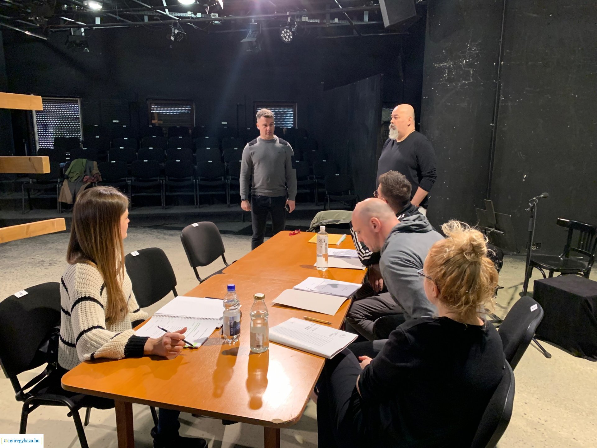 Maszmók az indiánok között: olvasópróbát tartottak a színházban