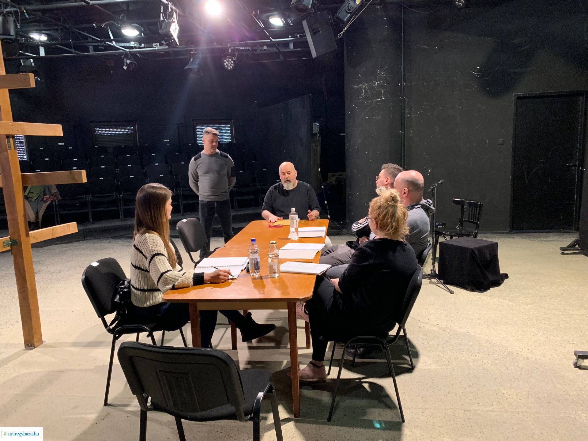 Maszmók az indiánok között: olvasópróbát tartottak a színházban