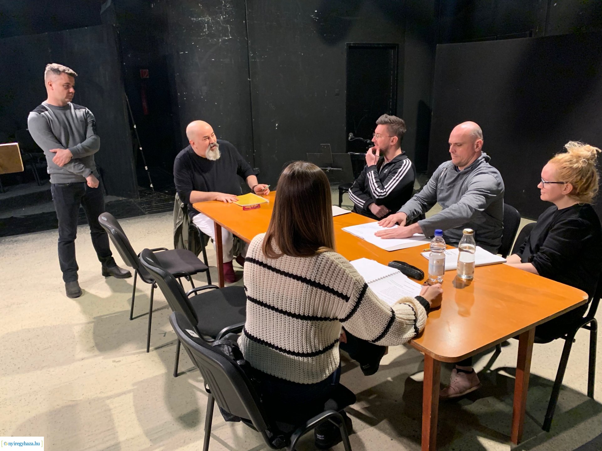 Maszmók az indiánok között: olvasópróbát tartottak a színházban