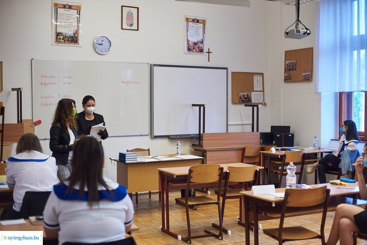 Matematika érettségi az Evangélikus Kossuth Lajos Gimnáziumban 2020