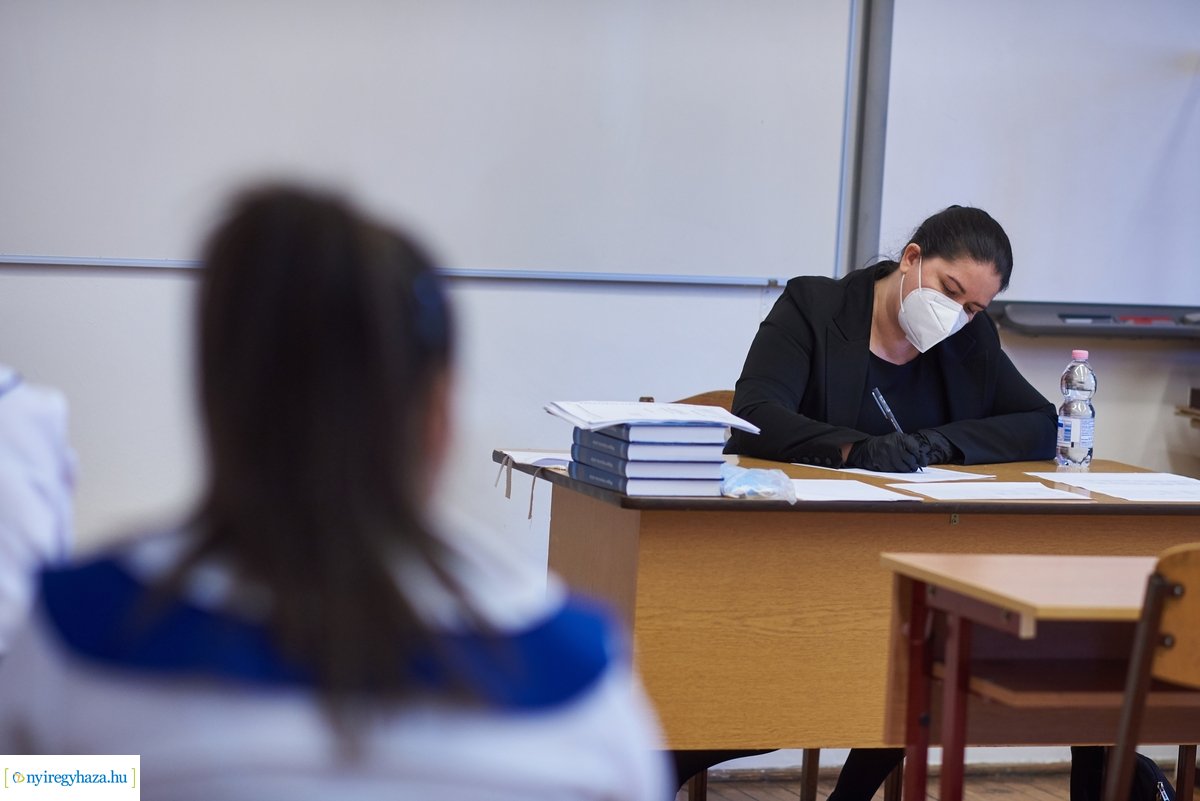 Matematika érettségi az Evangélikus Kossuth Lajos Gimnáziumban 2020