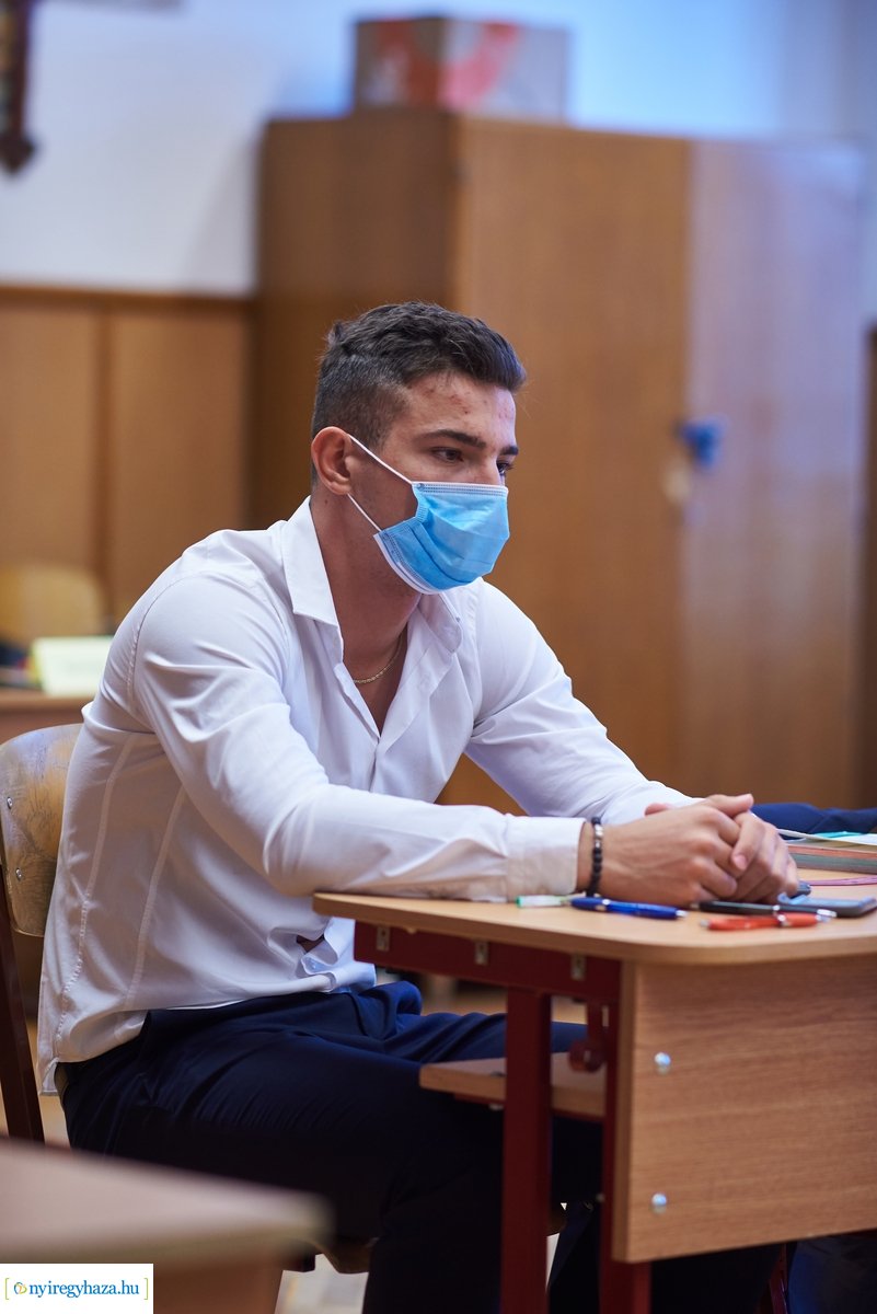 Matematika érettségi az Evangélikus Kossuth Lajos Gimnáziumban 2020