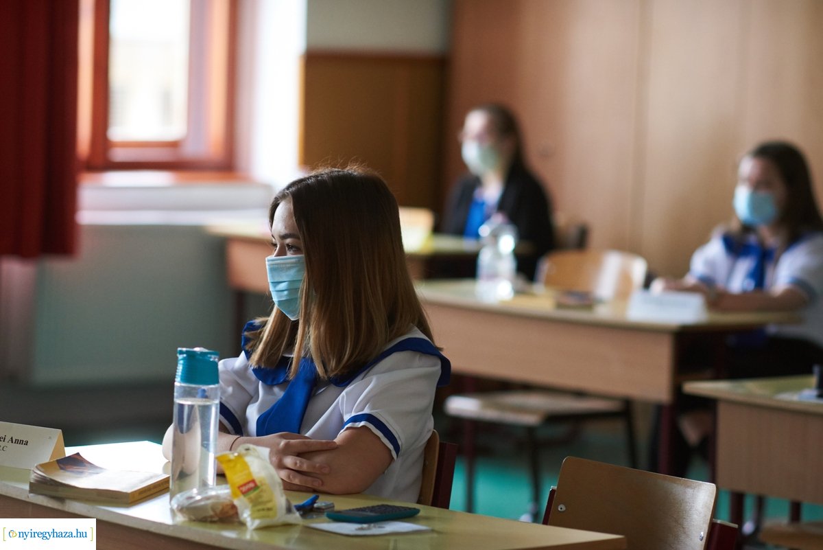 Matematika érettségi az Evangélikus Kossuth Lajos Gimnáziumban 2020