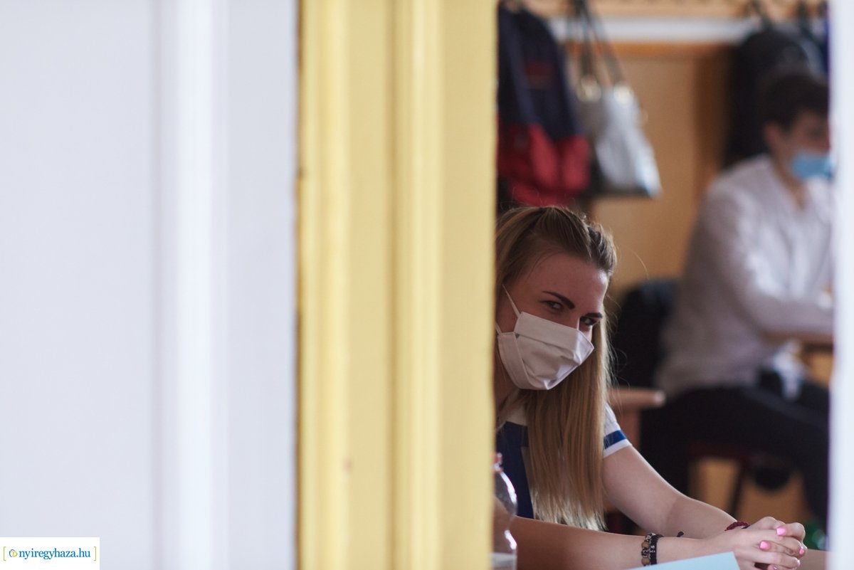 Matematika érettségi az Evangélikus Kossuth Lajos Gimnáziumban 2020