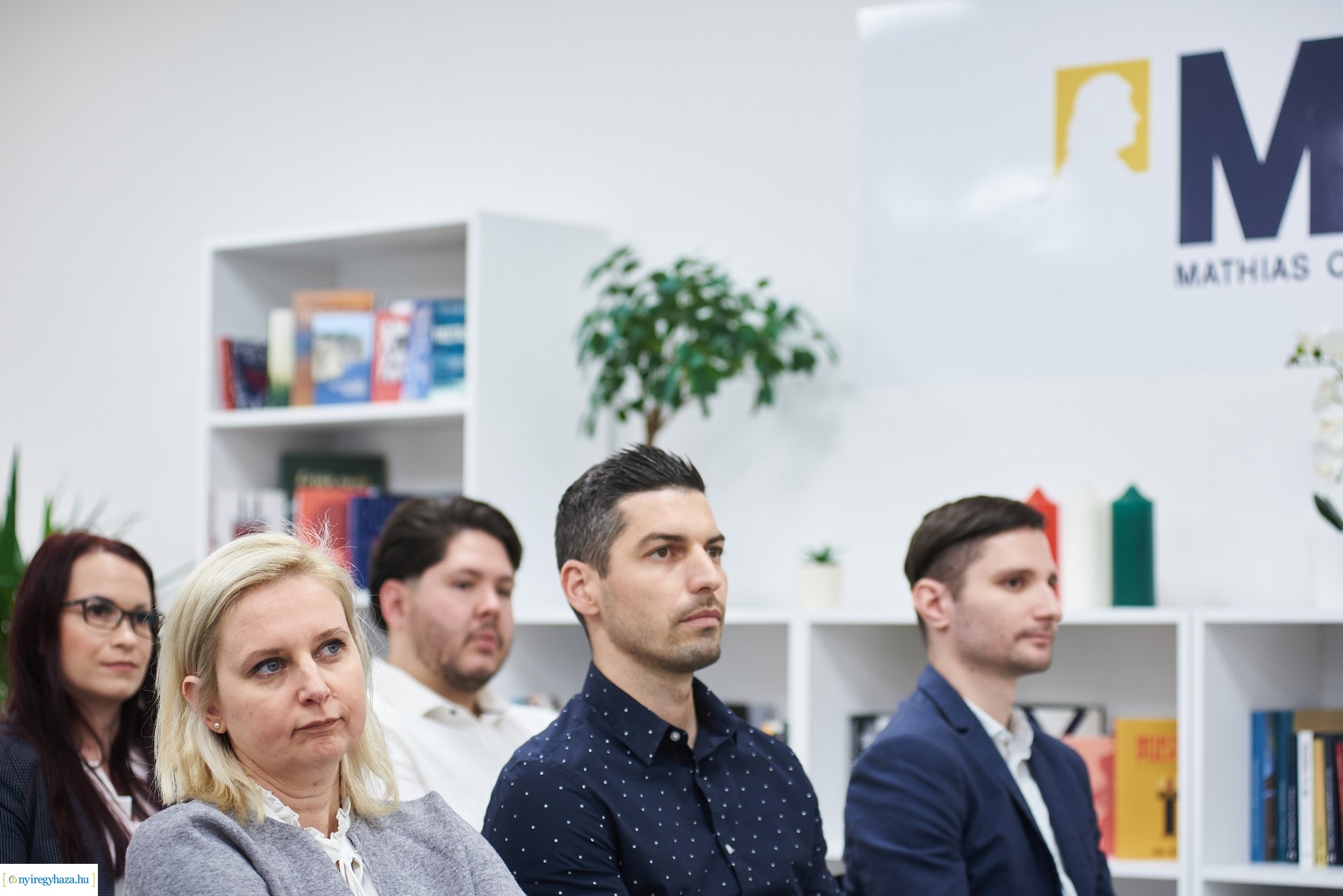 MCC - A középosztály forradalma