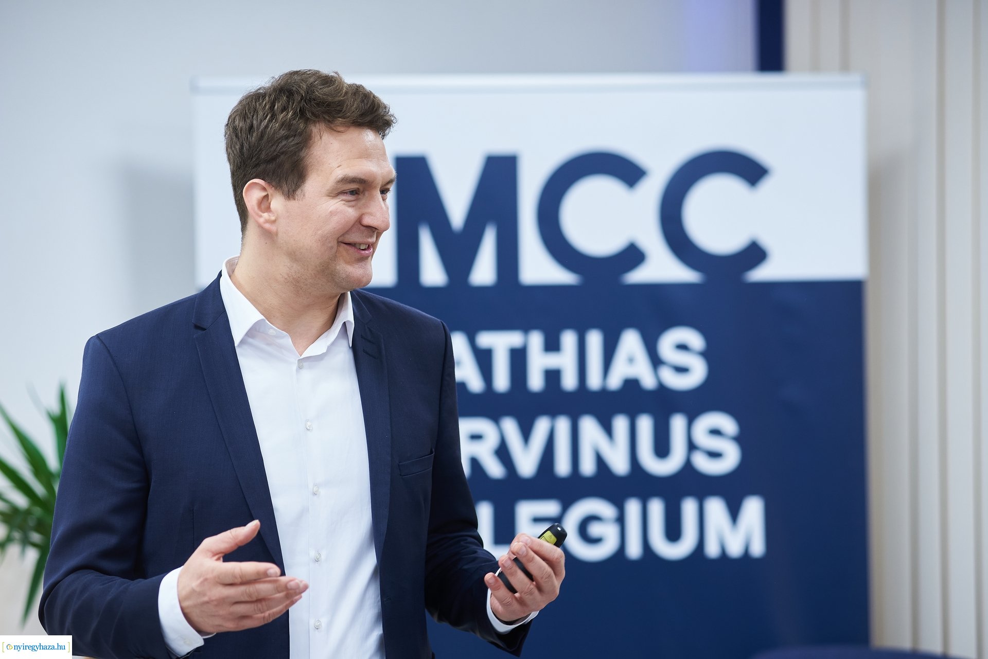 MCC - A középosztály forradalma