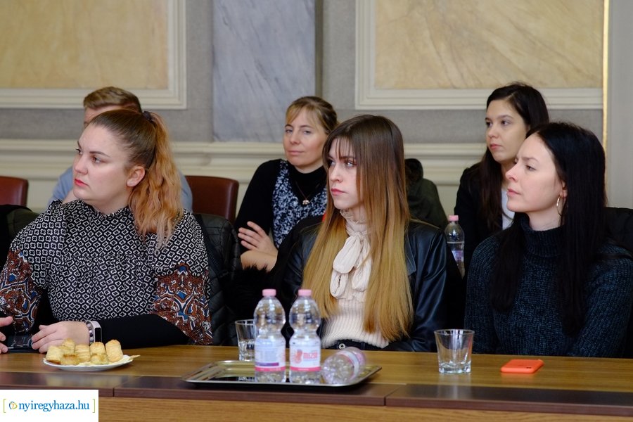 MCC hallgatók a Városházán - 230117