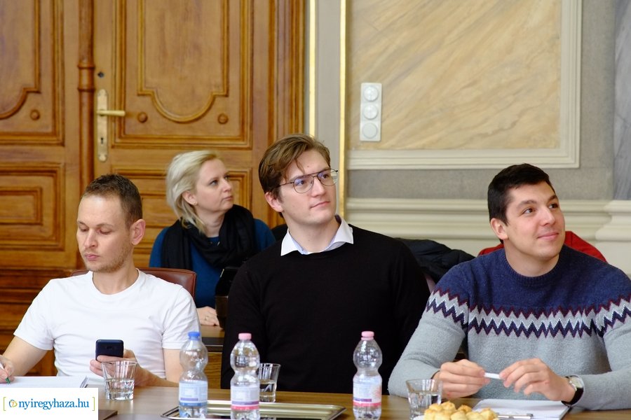 MCC hallgatók a Városházán - 230117