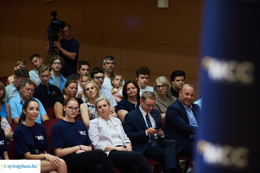 MCC - Magyar űrhajózás