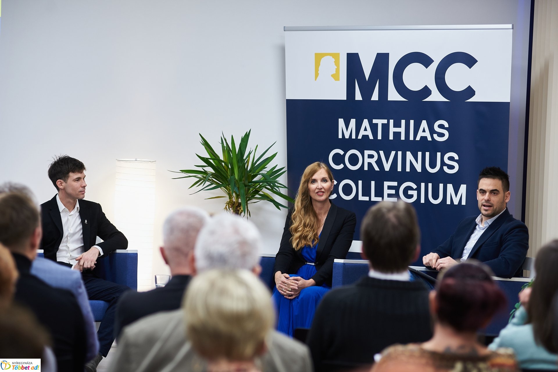 MCC - Négy év alatt a nap körül