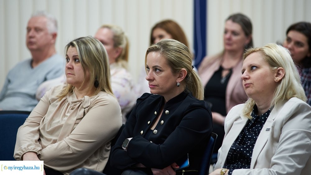 MCC - Sztereotípiákon innen és túl