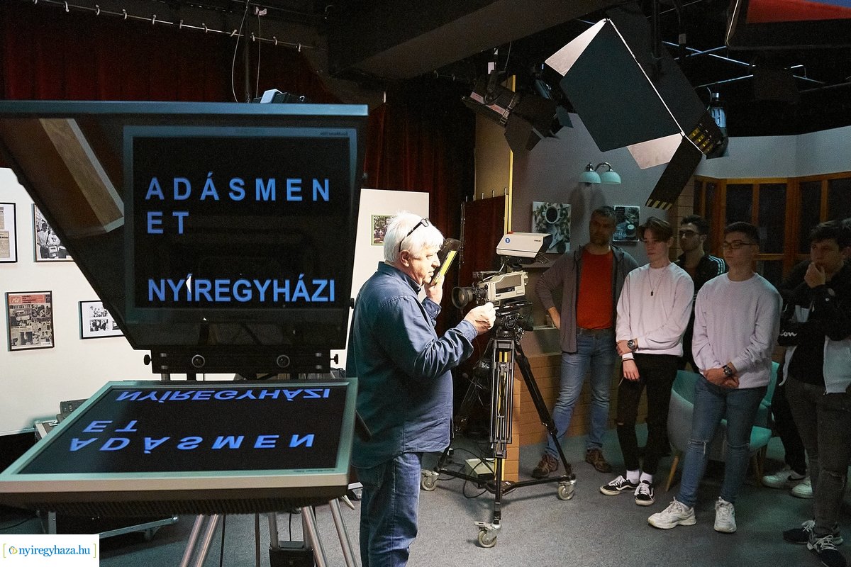 Médiás diákok a Nyíregyházi Televízióban 20200303