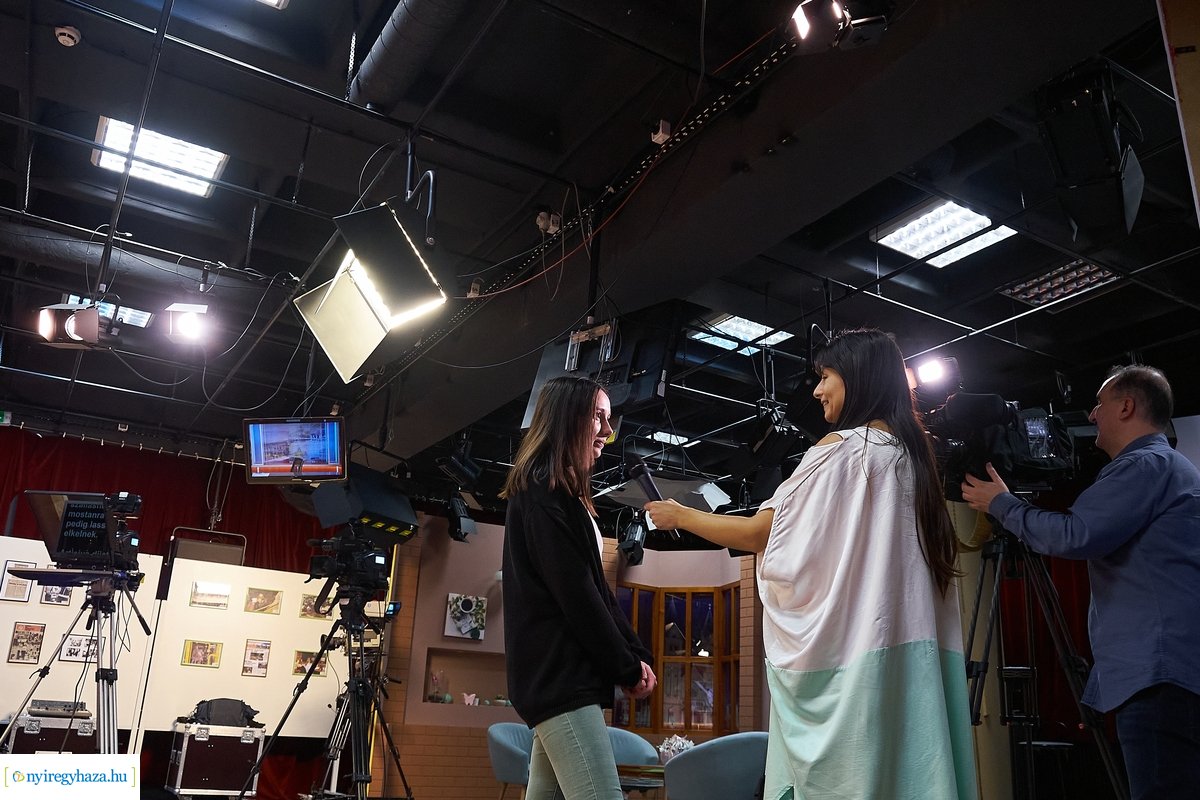 Médiás diákok a Nyíregyházi Televízióban 20200303