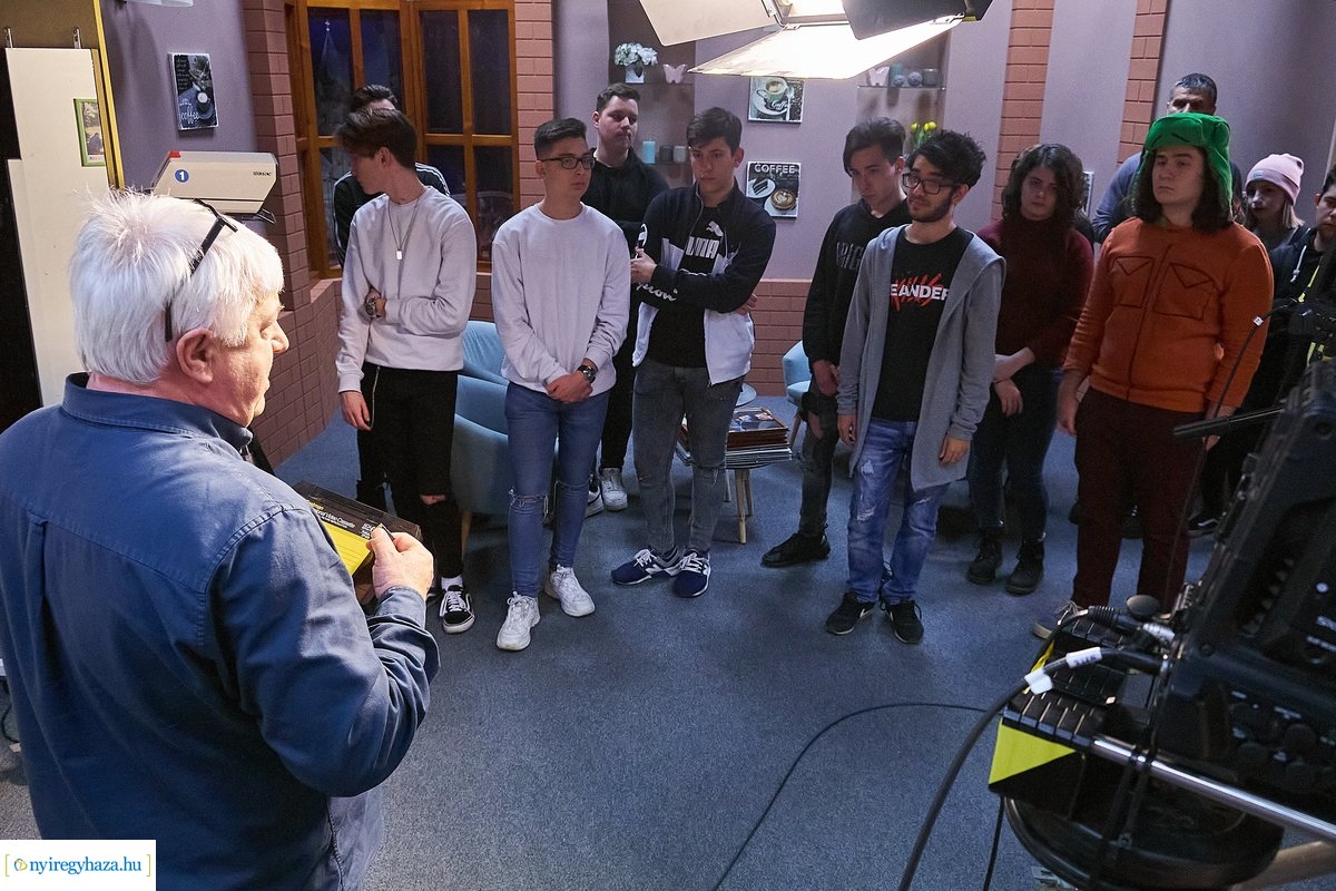 Médiás diákok a Nyíregyházi Televízióban 20200303