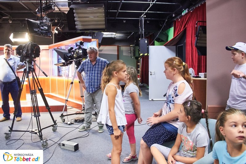 Médiatáborosok a stúdióban