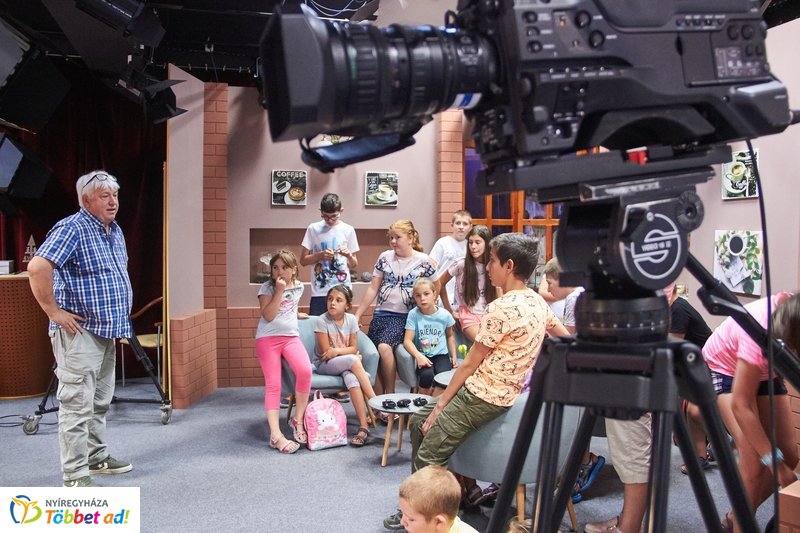Médiatáborosok a stúdióban