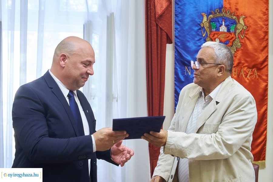 Megbízólevél átadás a Városházán 20220711