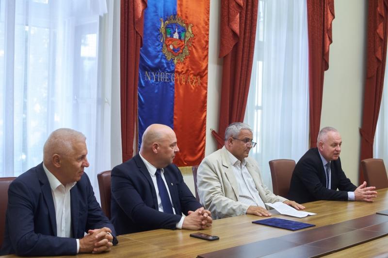 Megbízólevél átadás a Városházán 20220711