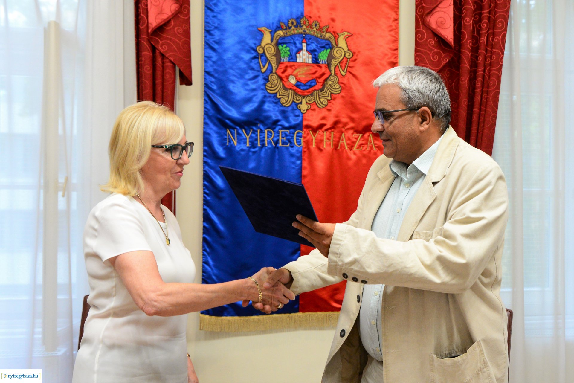 Megbízólevelek átadása a Városházán