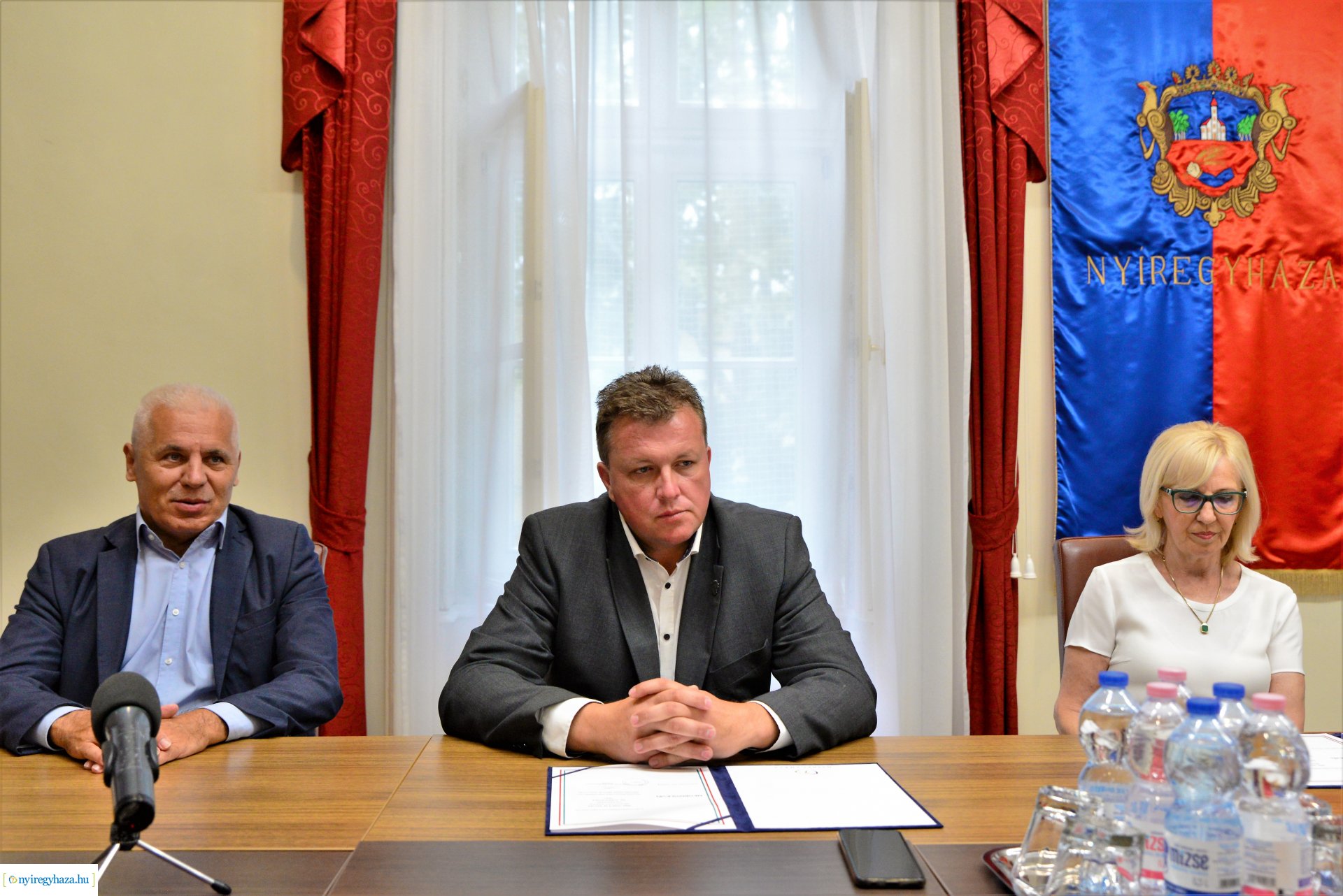 Megbízólevelek átadása a Városházán