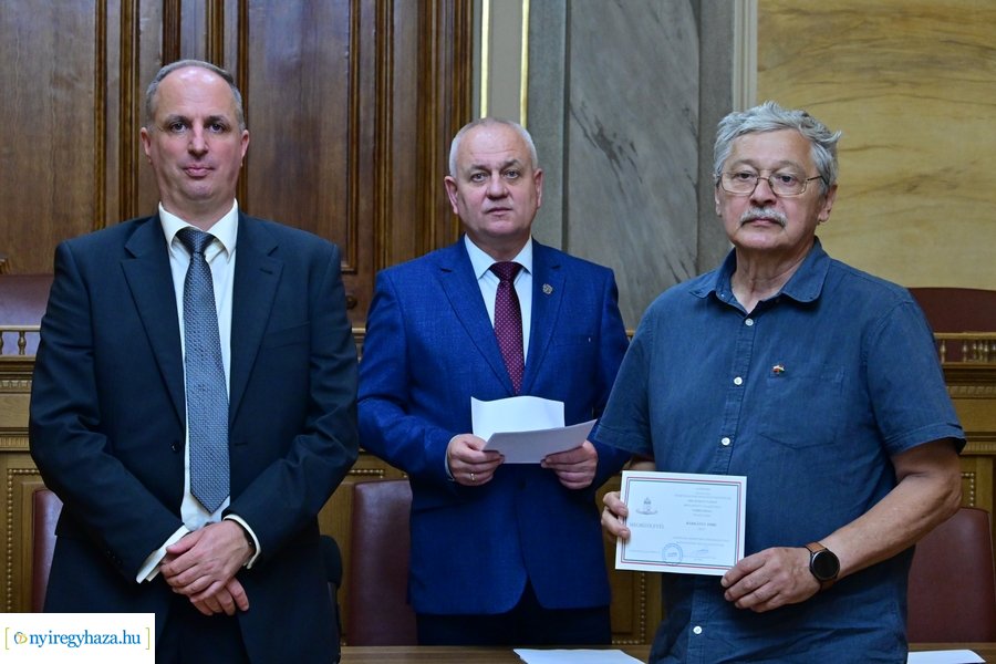 Megbízólevelek átvétele a Városházán