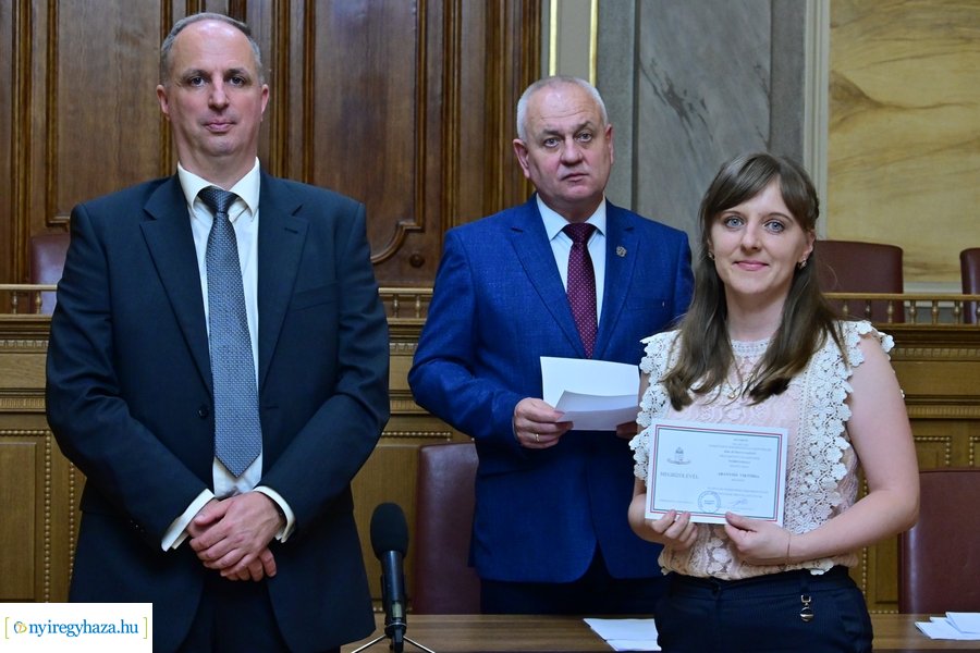 Megbízólevelek átvétele a Városházán