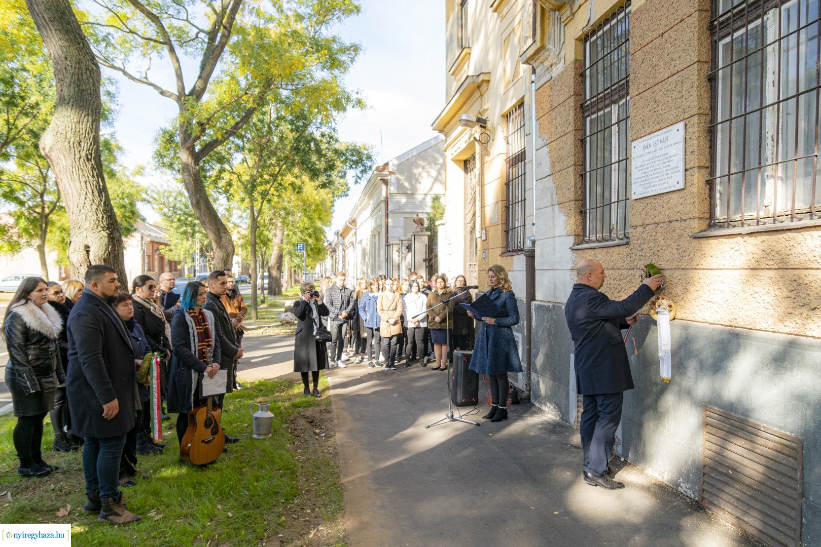 Megemlékezés Bán István emléktáblájánál