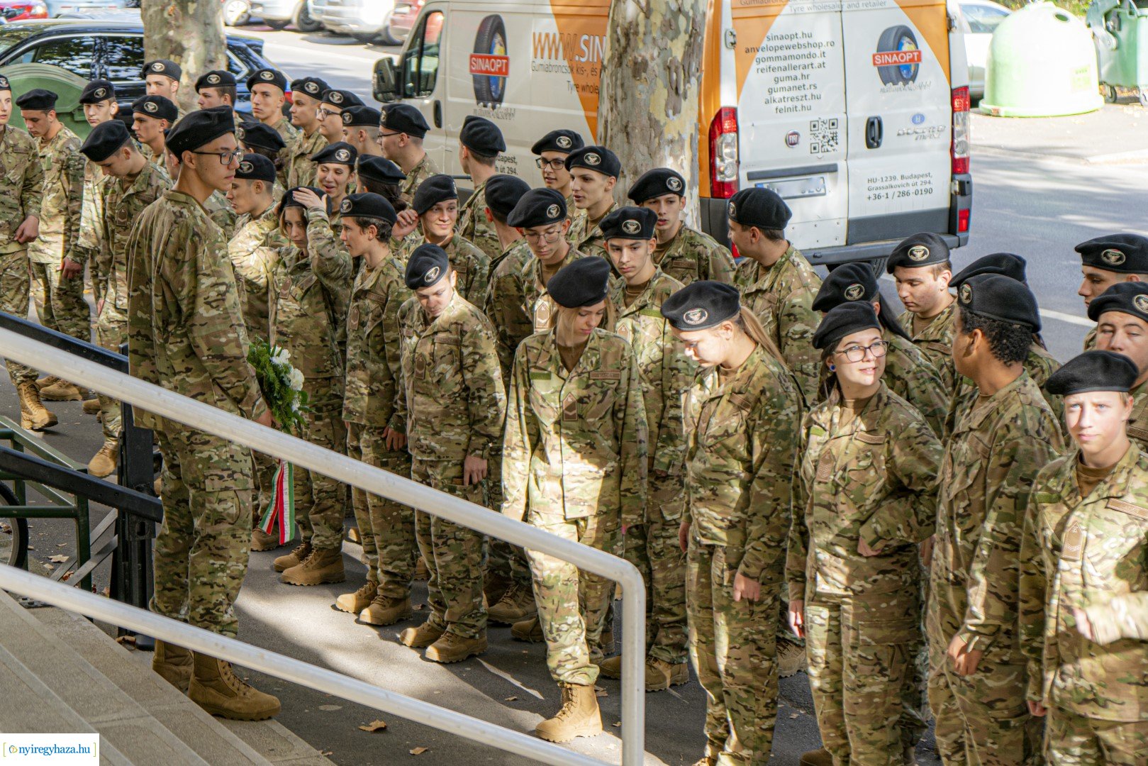 Megemlékezés Rácz István emléktáblájánál