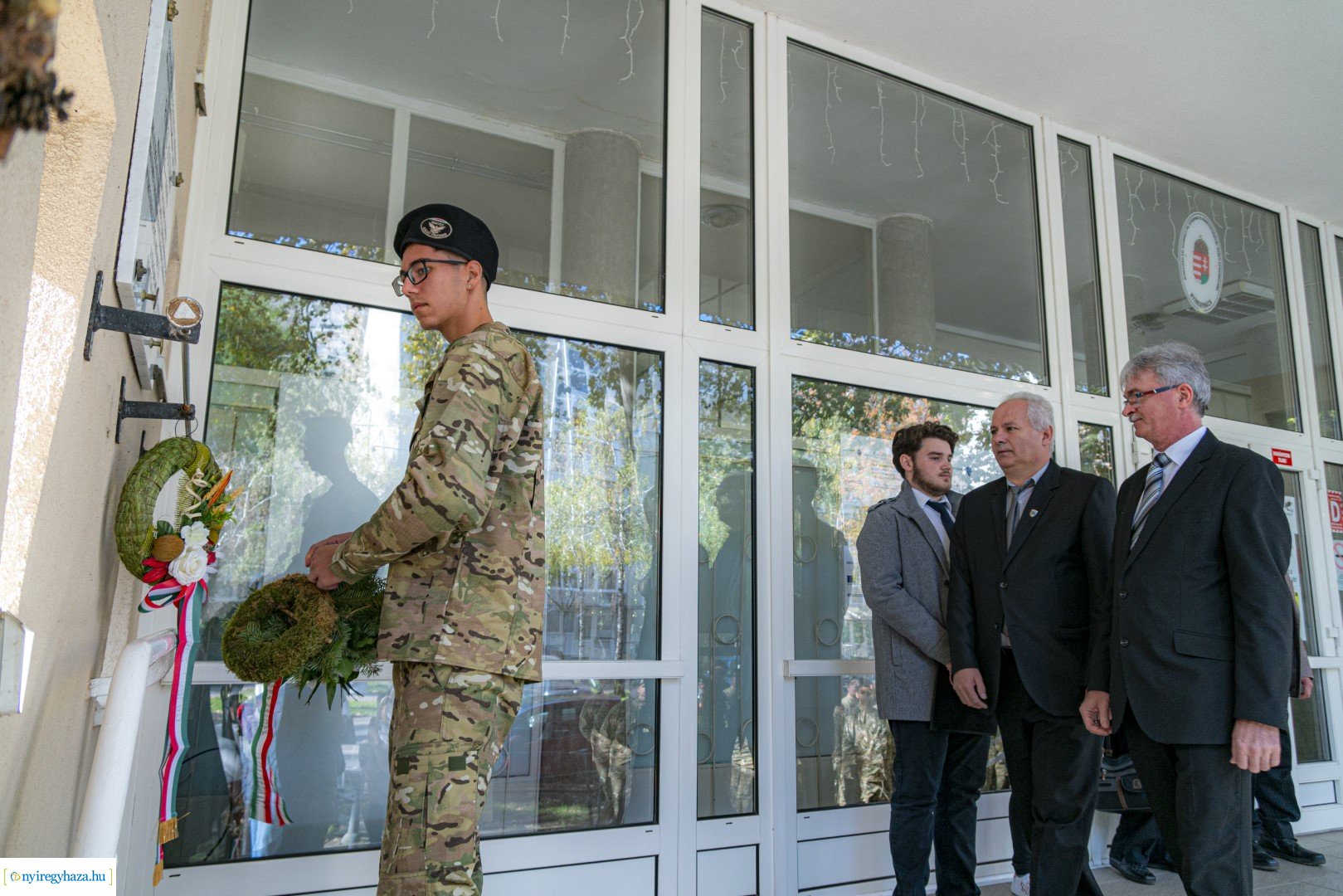 Megemlékezés Rácz István emléktáblájánál