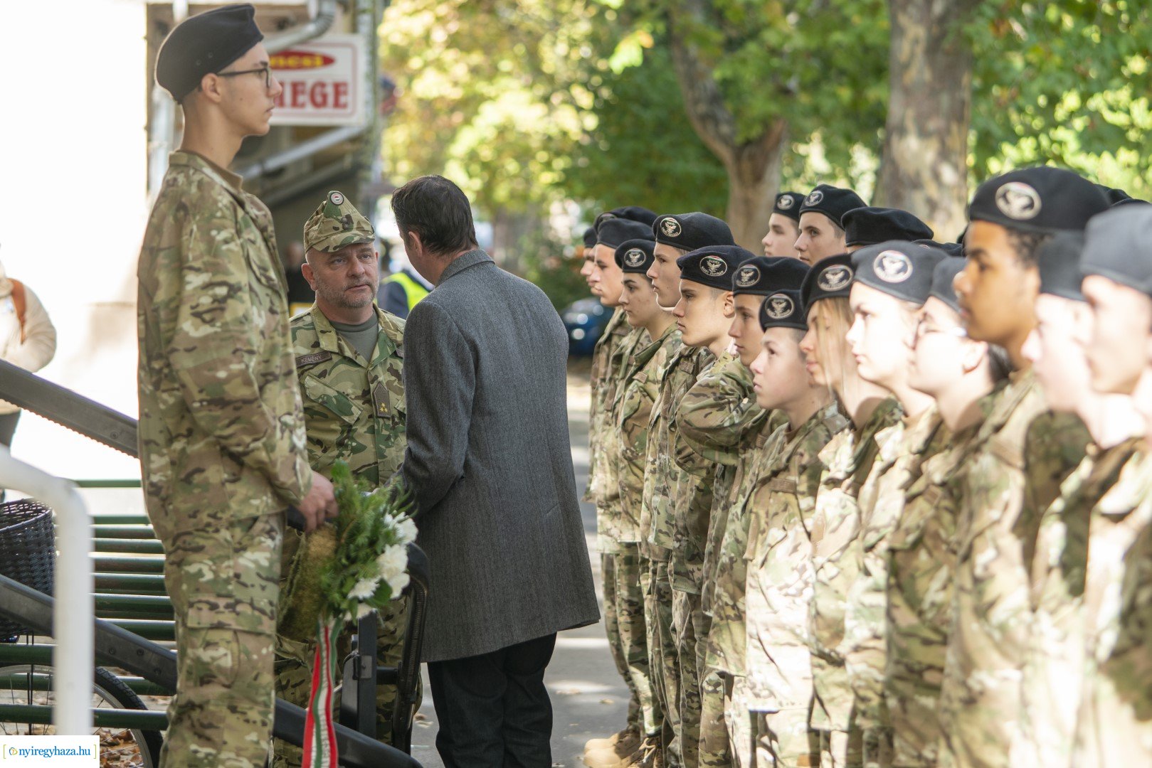 Megemlékezés Rácz István emléktáblájánál