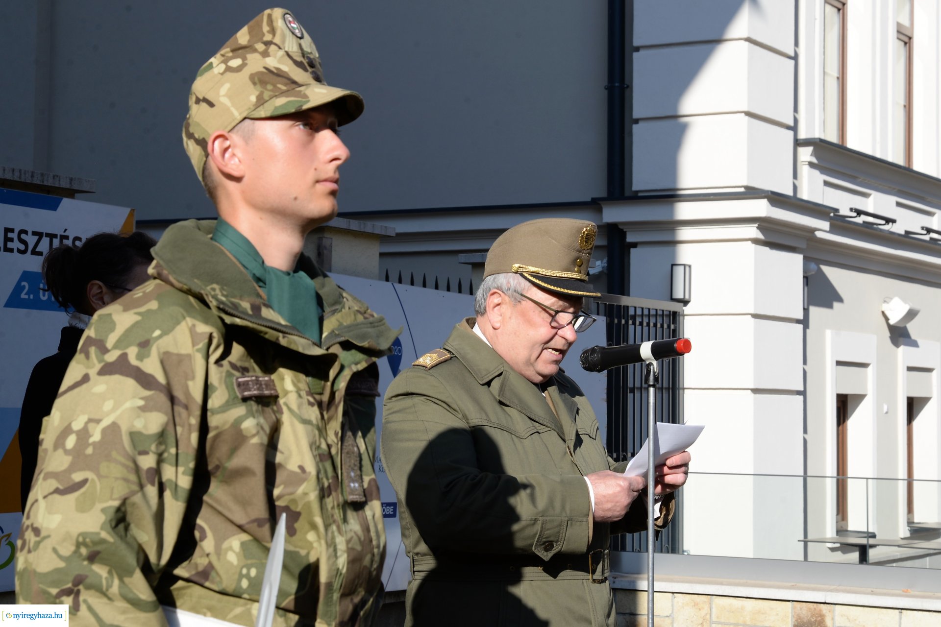 Megemlékezés Reviczky Imre ezredes emléktáblája előtt