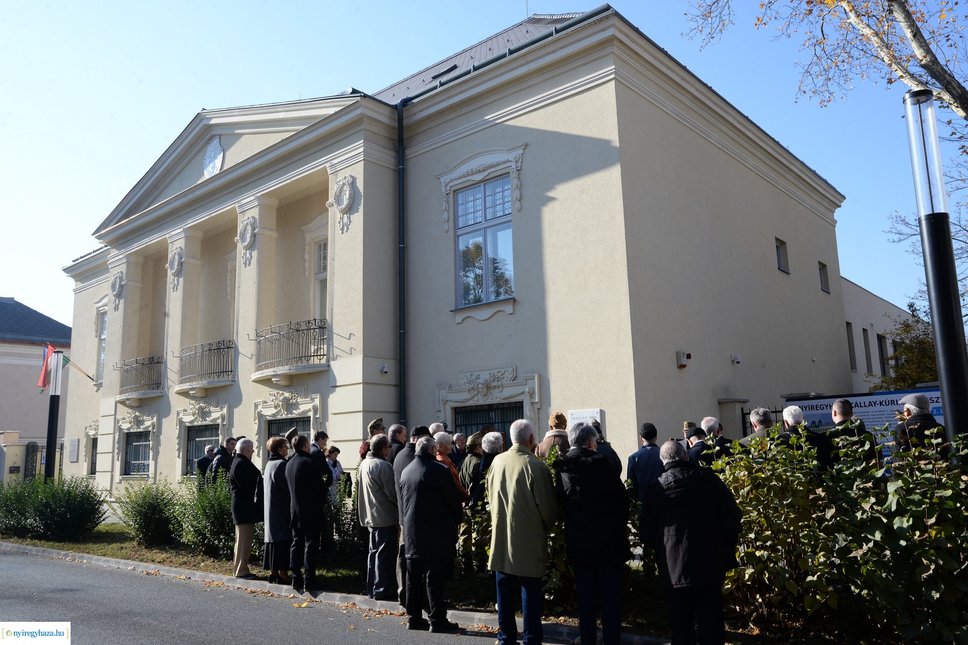 Megemlékezés Reviczky Imre ezredes emléktáblája előtt