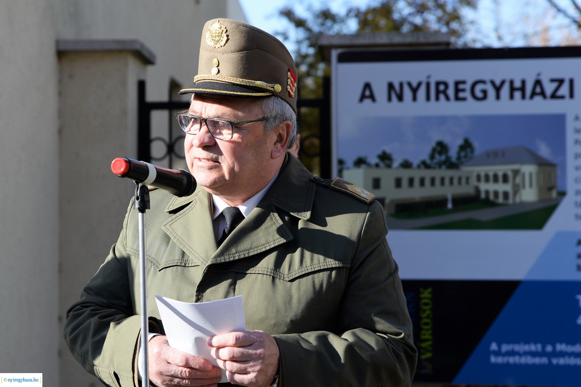 Megemlékezés Reviczky Imre ezredes emléktáblája előtt