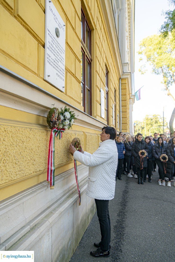Megemlékezés Szilágyi László emléktáblájánál