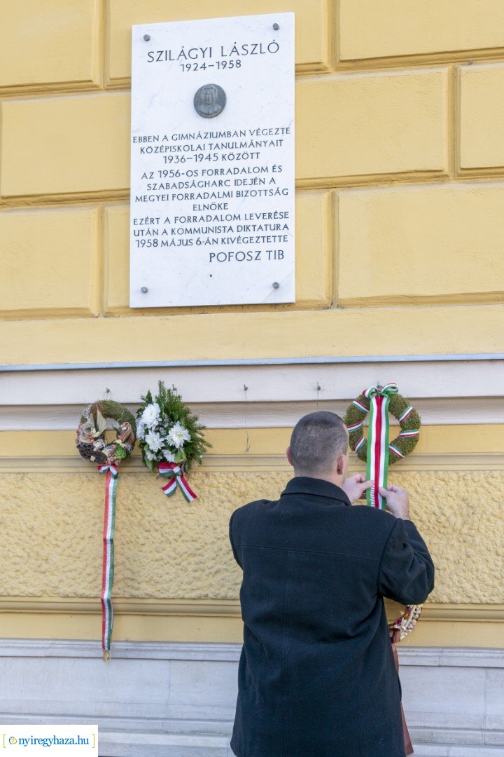 Megemlékezés Szilágyi László emléktáblájánál