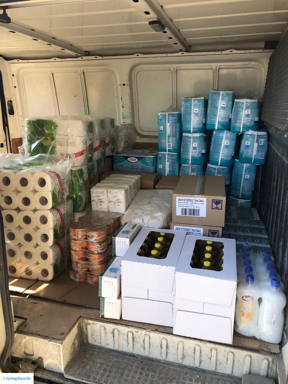 Megérkezett a második szállítmány is Kárpátaljára, amelyet a Rotary Club Nyíregyháza indított