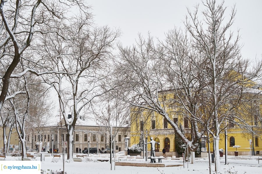 Megérkezett az első 20211213