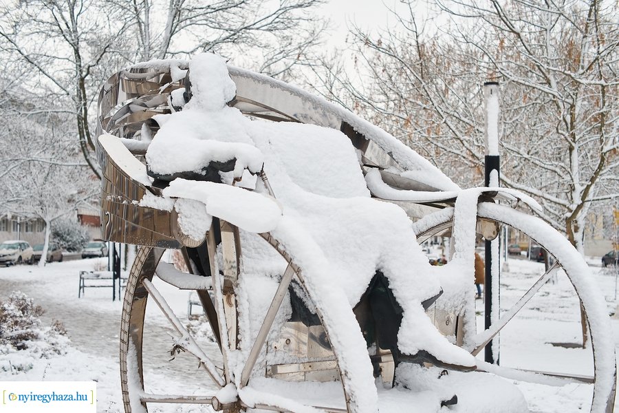 Megérkezett az első 20211213