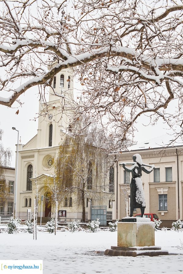 Megérkezett az első 20211213