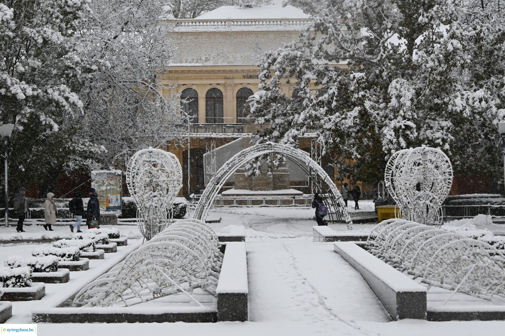 Megérkezett az első hó!