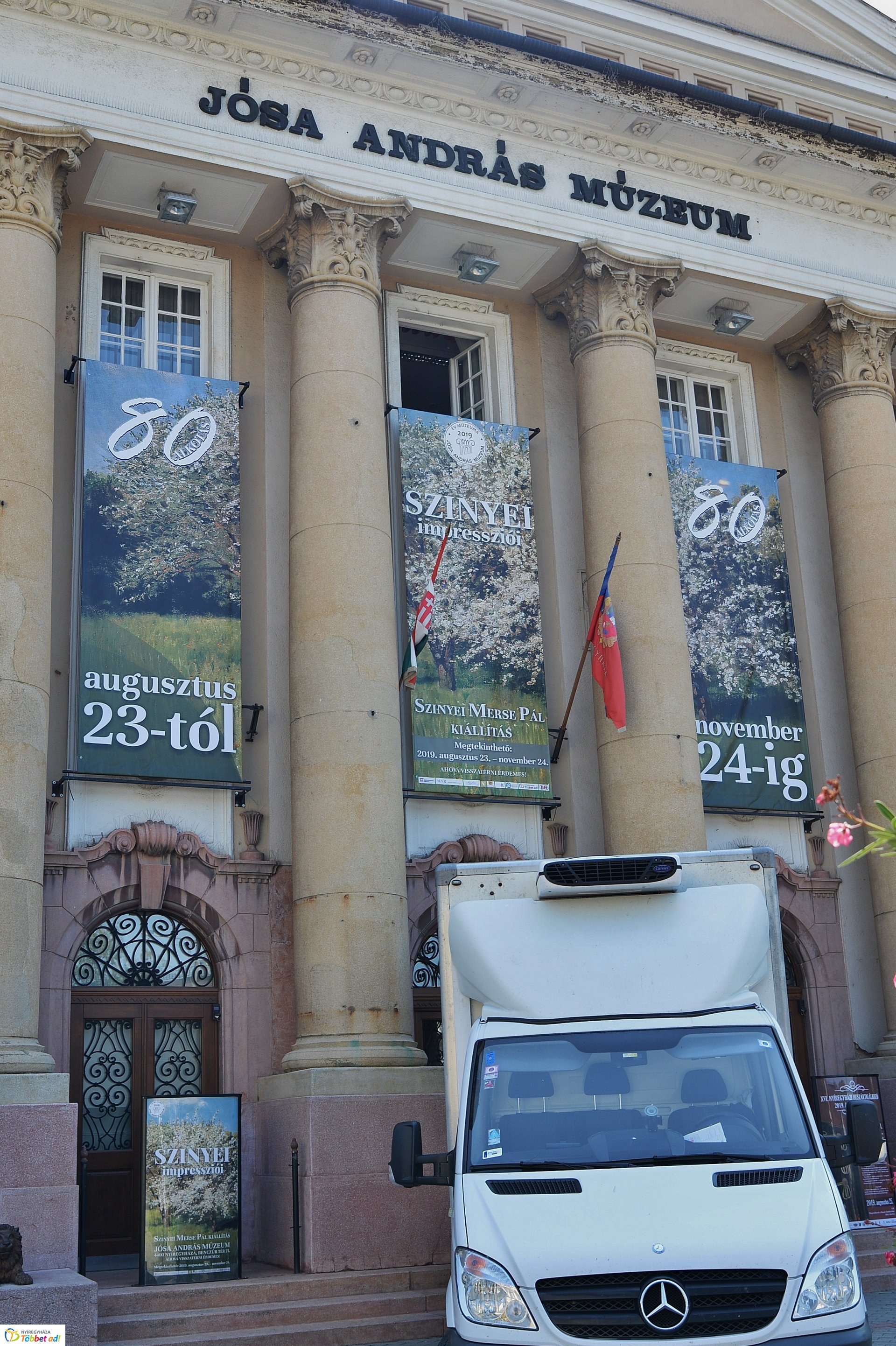 Megérkeztek a Szinyei Merse Pál festmények Nyíregyházára