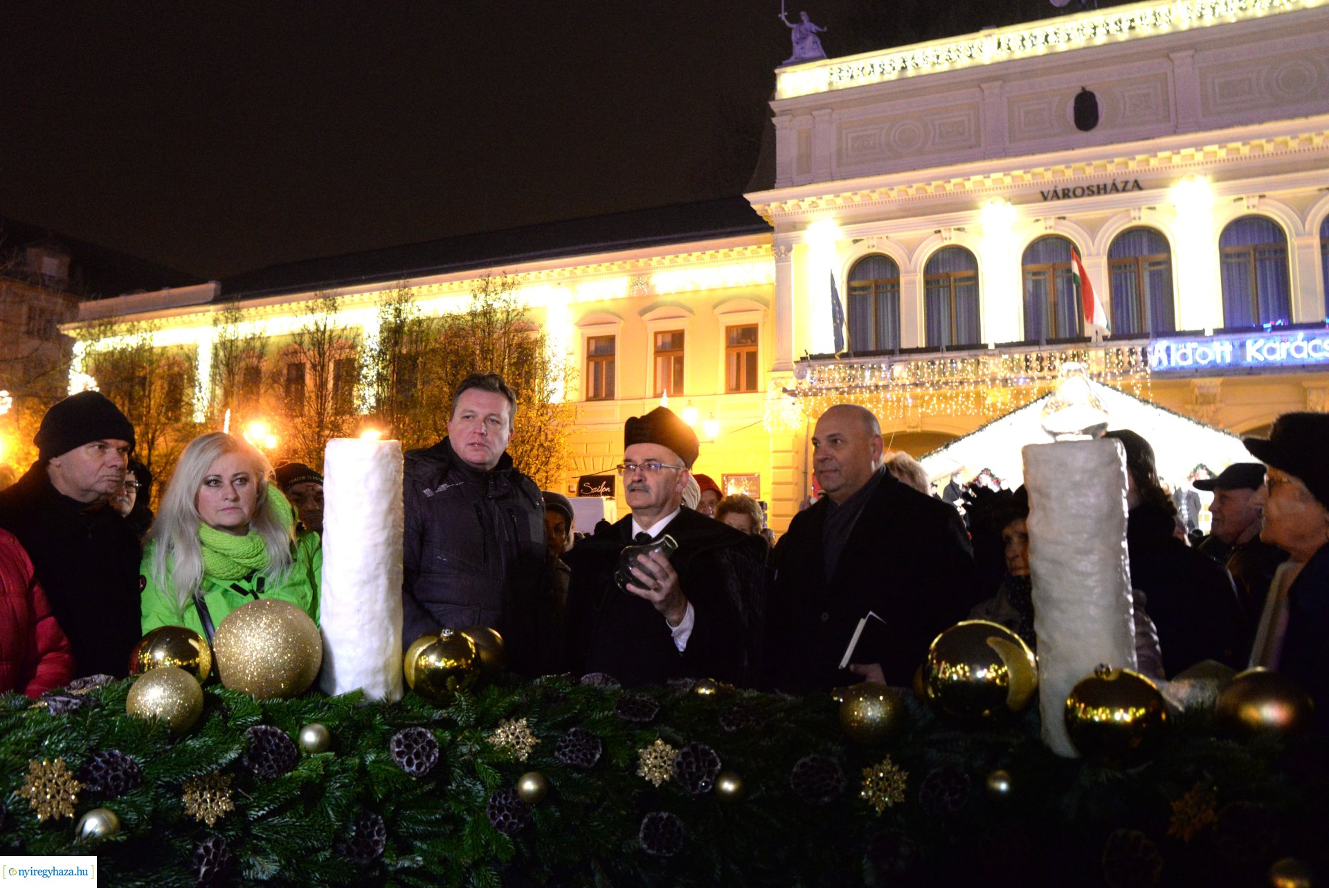 Meggyújtották advent harmadik gyertyáját - 2023